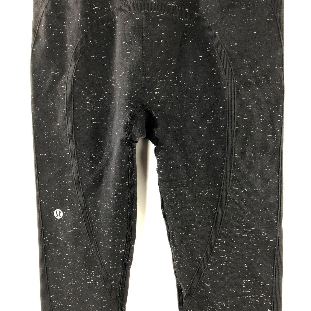 Lululemon Free To Flow 7/8 Tight Black White Speckle Print Size 2 or XS No Size - Picture 6 of 12